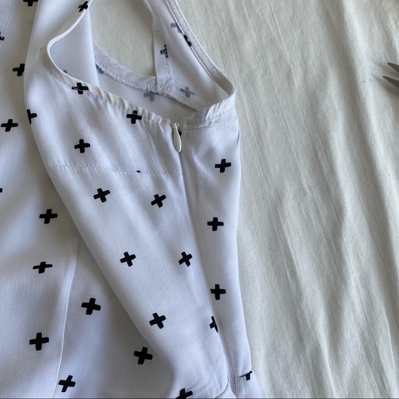 BB Dakota Crosses Print Fit & Flair Sleeveless Dress Openwork - Picture 12 of 15